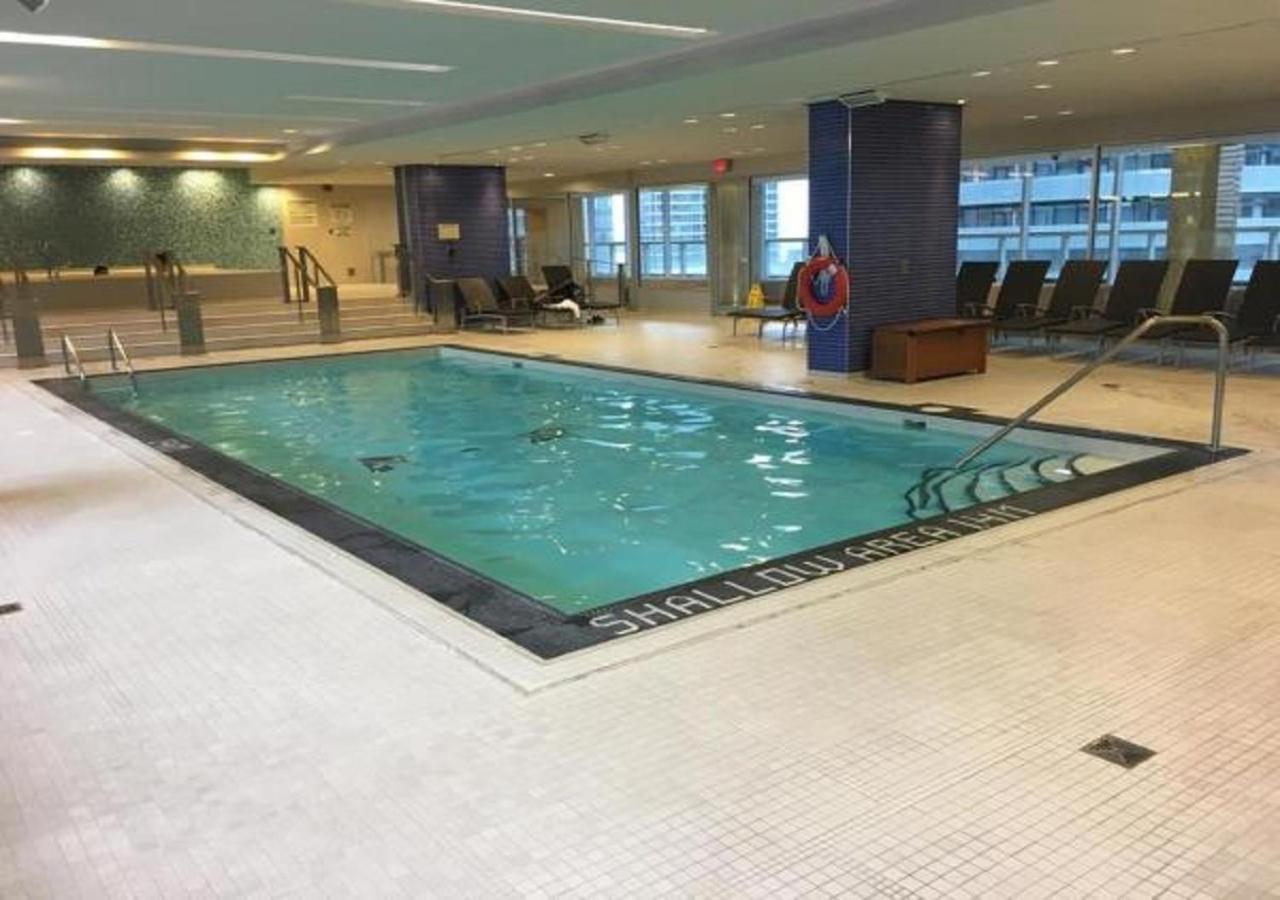 Micasa Suites - Stylish Condo In Maple Leaf Square Торонто Экстерьер фото