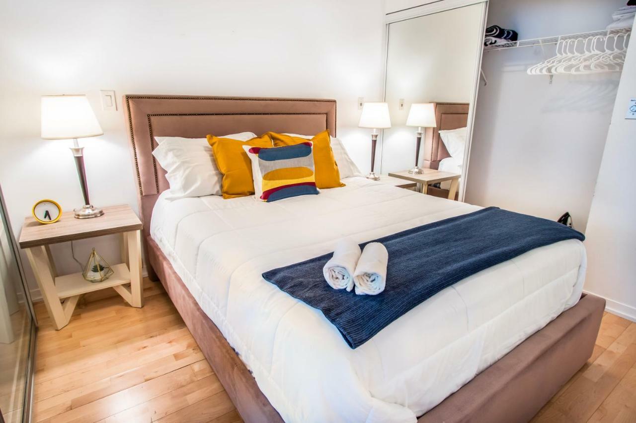 Micasa Suites - Stylish Condo In Maple Leaf Square Торонто Экстерьер фото